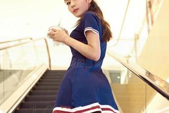 AISS爱丝(黄金版) – 所谓“秋日女神”其实也是索菲趴在地上嚷嚷的图集