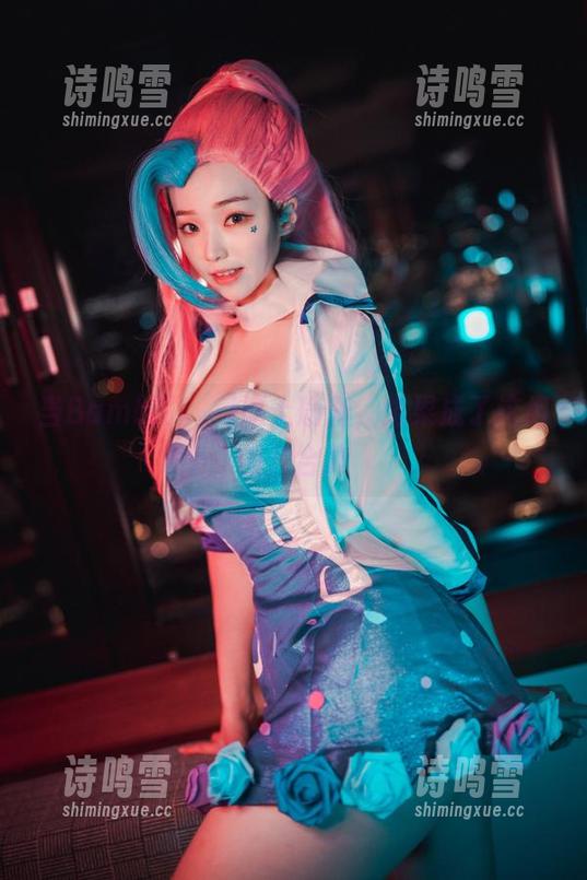 当Bambi(밤비)遇上瑜伽，结果成了这组图片合集
