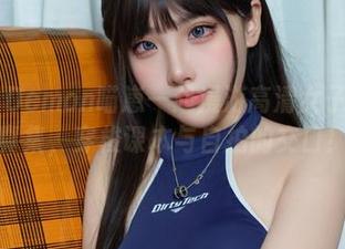和Cat Demon喵崽一起漫游高清女子高生写真集，穿梭课本与自拍的交口！