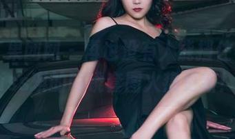 GIRLT果团网 – 再也没有人能挡住你，Miss琪的眼镜套图火热更新！