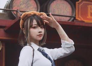 得了吧，谁没想过要定制个Halo_酱的夏日图片反复护脸呢？