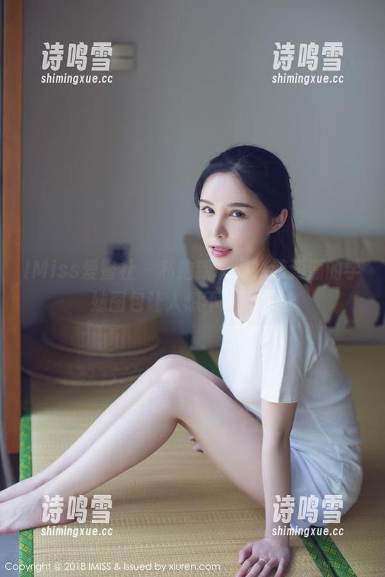 IMiss爱蜜社 - 私拍新境界，游潇潇的学妹图包让人想不专心都难