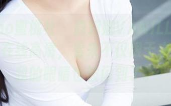 MiiTao蜜桃社 – 韵莉娜VANILLA的白衬衫：在线高清，看来不仅限于衣服啊，我的眼睛也被闪到了。