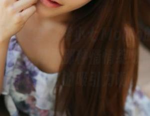 MyGirl美媛馆 – 伊小七MoMo的少女写真，套图——像是那种悄悄绽放的花儿，有种莫名的吸引力啊。