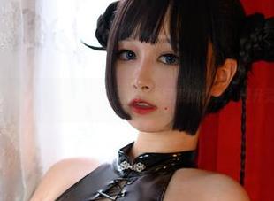 靡烟旗袍最新合集中,PAKI酱又把“不经意的优雅”提升到新高度了!