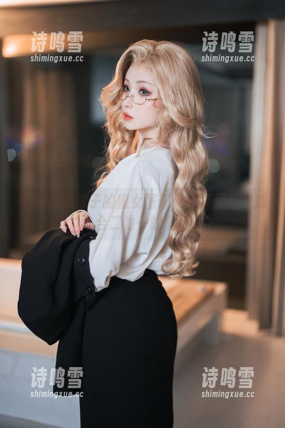 Rioko凉凉子的魔女图册：把禁忌与诱惑合二为一的剧场