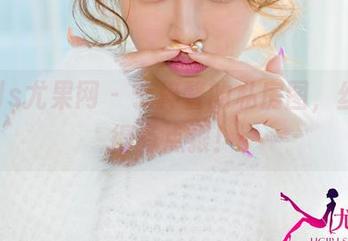 UGirls尤果网 – 于梓馨的私房图，丝袜配得有点狠！