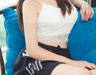 UGirls尤果网 – 海量图片曝出!双马尾的孟思雨在玩什么“发型新风”?