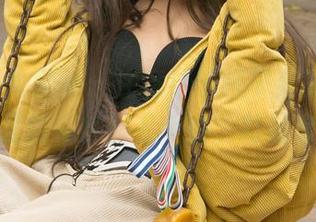 UGirls尤果网 – 注意！看张辛苑的美图，私拍里的花嫁都有个性，打破套路。