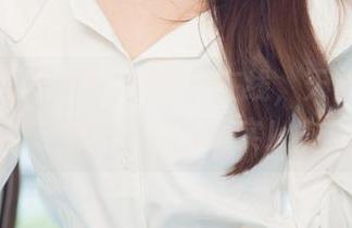 UGirls尤果网 – 王凌宇在线,天台写真拿着剧本挑战现实!