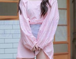 Xiuren秀人网 – Candy糖糖教室愉快合辑，动人的景象居然在课桌边出现…