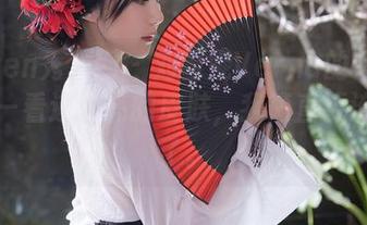 Xiuren秀人网 – 刘雪妮Verna的写真合集——看这油亮的皮肤,我简直要流口水了。