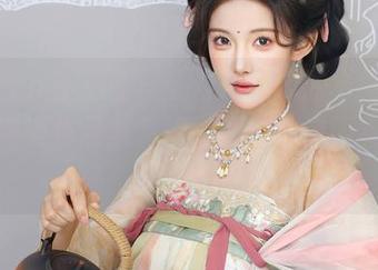 Xiuren秀人网 – 当油亮变成艺术,尹甜甜的高清作品集值得一看,或者两看,甚至三看…