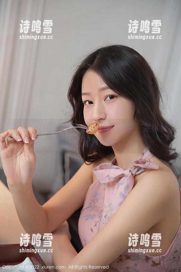 Xiuren秀人网 - 苏曼兮的写真，足以让你盯着屏幕不放。