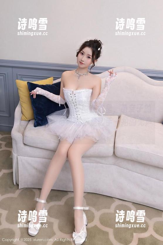 Xiuren秀人网 - 原图在这里，萌奈子的黑白写真集：每一张都是随手一拍的无声呐喊