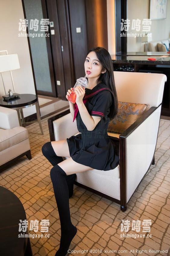 Xiuren秀人网 - 鱼子酱fish在线展示，长腿+写真=不可抗拒的组合