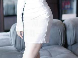 Xiuren秀人网 – 网盘没了鹿小茜的美脚?那我下载一双来试试!