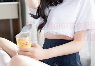 Xiuren秀人网 – 黄婧GIGI带你职场“游玩”——办公室作品集更新进行时！