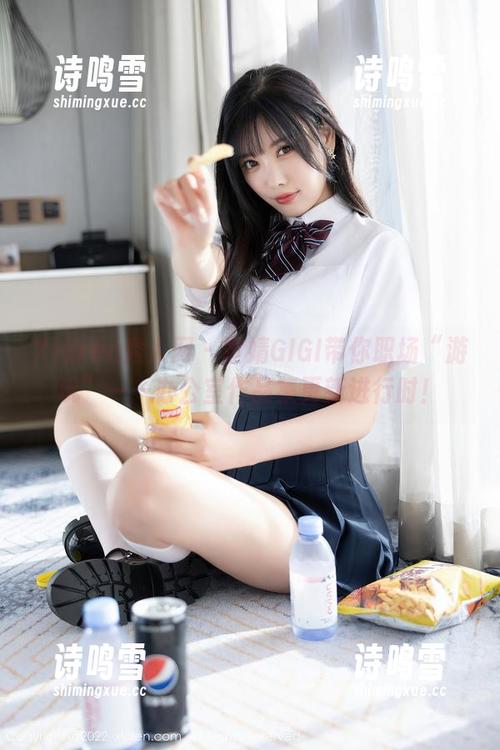Xiuren秀人网 - 黄婧GIGI带你职场“游玩”——办公室作品集更新进行时！