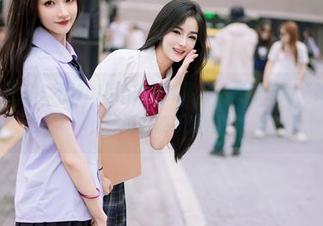 YouMi尤蜜荟 – 不柠bling的最新图库：高跟鞋版“跑步”大赛，你说我能不爱吗？