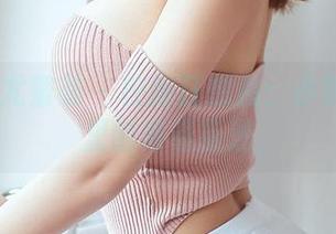 YouMi尤蜜荟 – 校服狂想曲：小热巴私拍里的青春叛逆