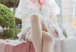 Yuna(윤아)校服写真，图库里果然是古灵精怪的气息