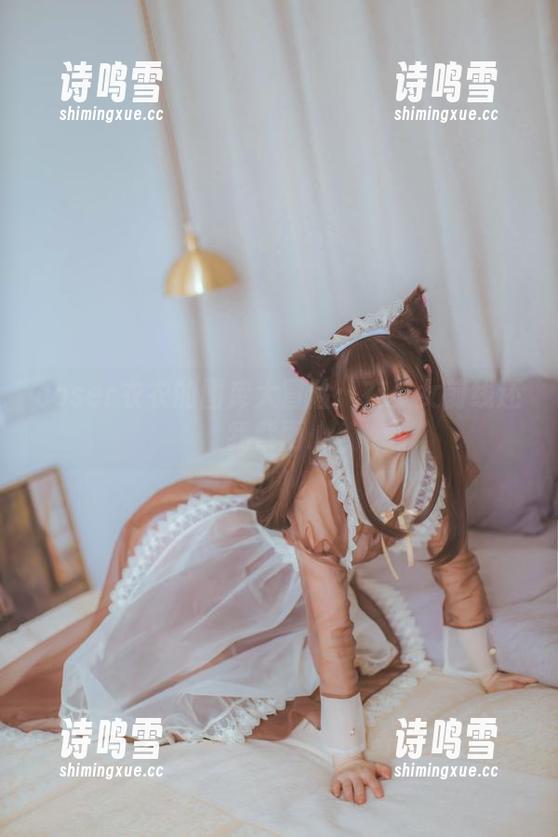 coser衣衣的图库大冒险：在少女前线还我紫雨心