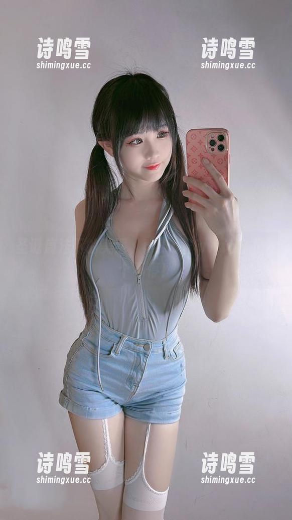 圣诞魔法下的美照，miko酱ww让你下载个不停！