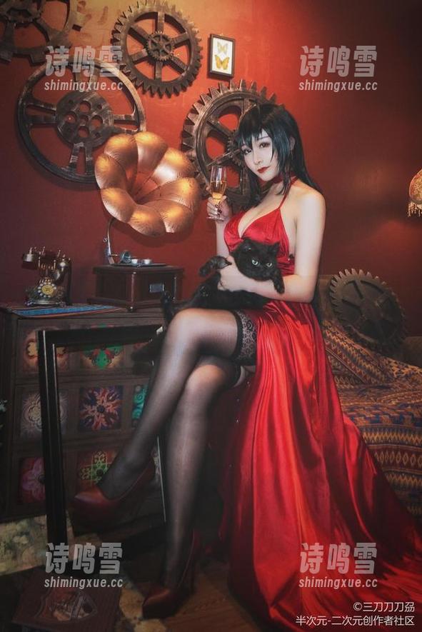 打开三刀刀miido的礼服套图合集，喔，是一种怎样的享受啊