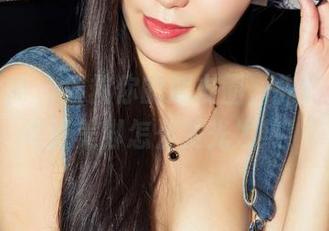 克拉女神 – 拯救你的朋友圈，先看孟君的高清美脚怎么发光发热！