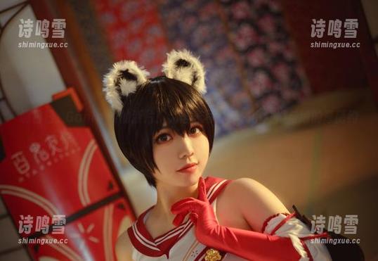 啊日日_Ganlory的新片！无圣光写真浮现小红帽与狼的奇葩约会。