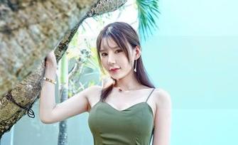 嗲囡囡 – Emily尹菲的兔女郎新篇，啧，真是兔子也不敢那么放肆的姿势啊！