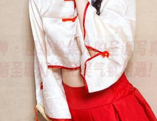 头条女神 – 围绕松果儿的圣诞写真：当丑陋圣诞灯和完美气氛相遇！