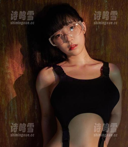 姜仁卿(강인경)又来啦！比基尼资源，透着点不太能说的味道。