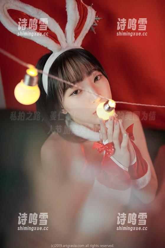 私拍之路，姜仁卿(강인경)和她的美图为情人节加点辛辣调味。