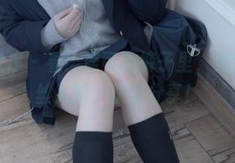 少女秩序 – 看！鹿可的裤子里，竟然有丝丝入扣，快来分享！