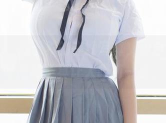 尤蜜荟 – 周于希的在线写真，坦白说，学妹的样子真让人眼前一亮。