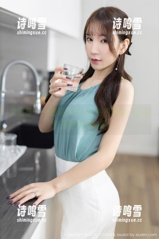 尤蜜荟 - 一波妲己Toxic毛衣图集，丰富资源等你来挖掘