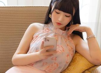 尤蜜荟 – 一条粉色的路线，想和是小逗逗全套图集里的表情对话吗？