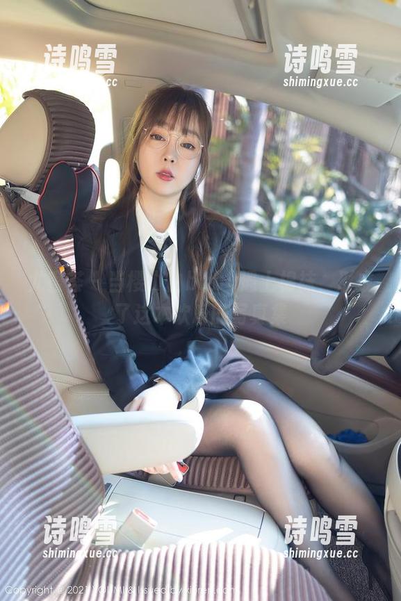 尤蜜荟 - 当樱小白baby遇上棉袜，形成了这本欢乐的写真集