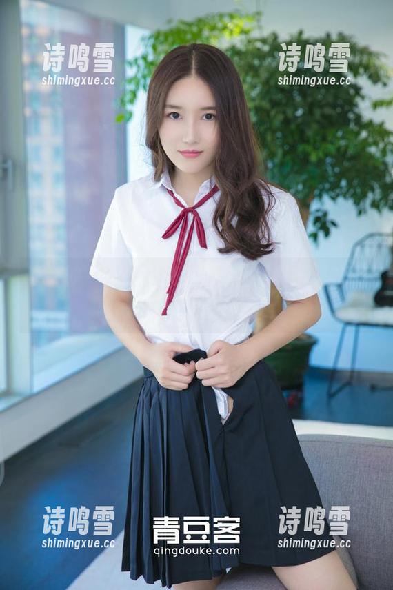 推女神 - 办公室竟然能拍出这种无圣光的氛围，雪瑞Lisa真有一套