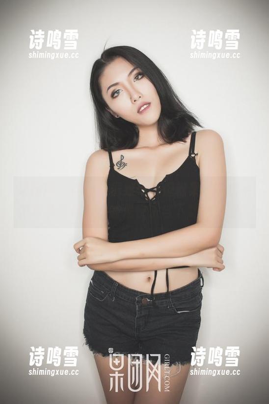 果团网 - 向水手们致敬，但松果儿的水手服写真给你带来的是快乐与下载的乐趣！