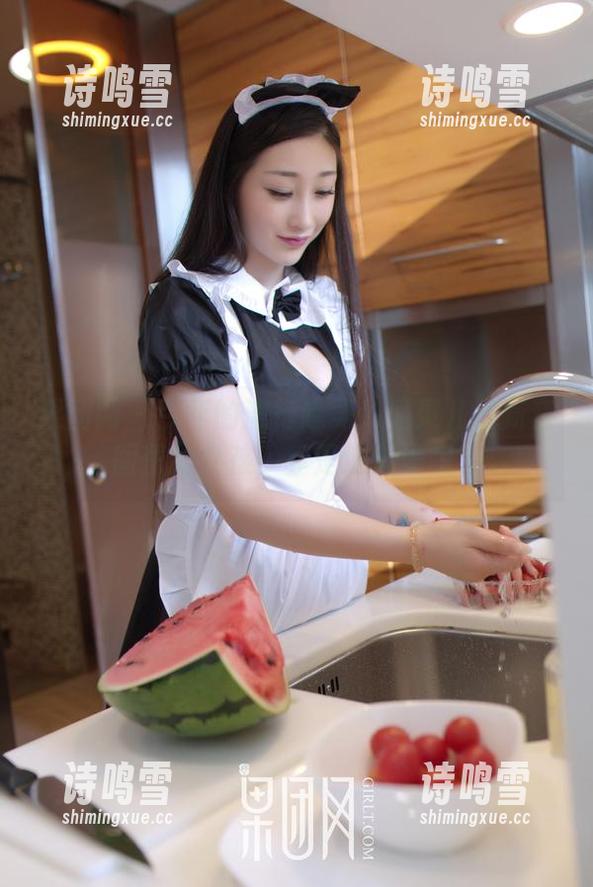 果团网 - 今年的流行趋势！通灵儿最新套图里的女孩，真是逆天美貌。