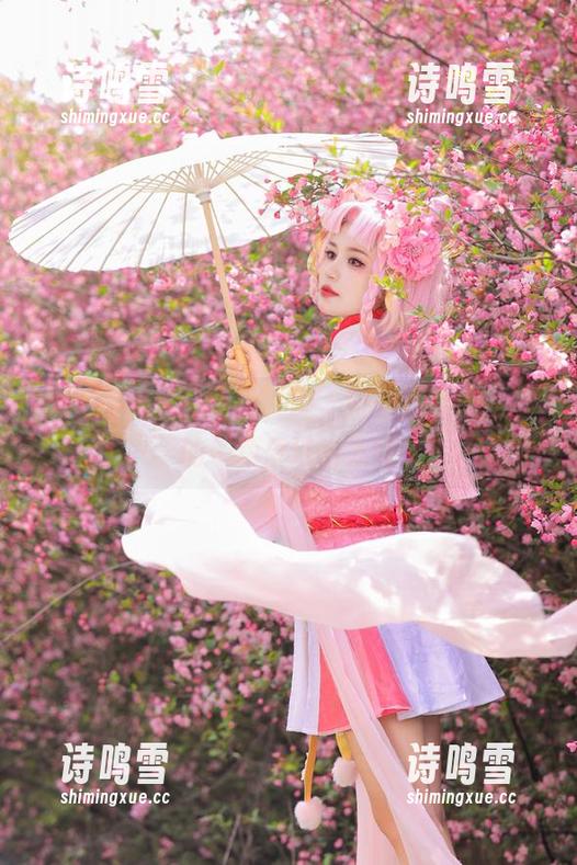 观看桃暖酱的写真，啊，好奇心满满，梦的一角展现得太好