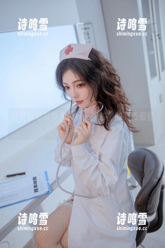 桃良阿宅写真大公开，图片里的姿态有些曼妙哦