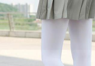 森萝财团 – 把小满的美足放大，无圣光照也能打动心，看看这美图！