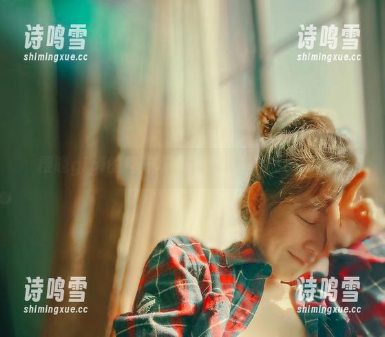 樱晚gigi的棉袜写真，图片里藏着小秘密哦