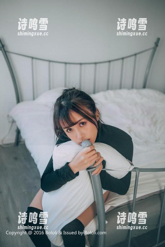 波萝社 - 柳侑绮Sevenbaby的马尔代夫＊海风与沙滩的写真合集——你真的敢看吗？