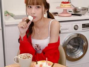 一眼一千种想法,泥泥汝的猫女高清原图里总能找到点别致。