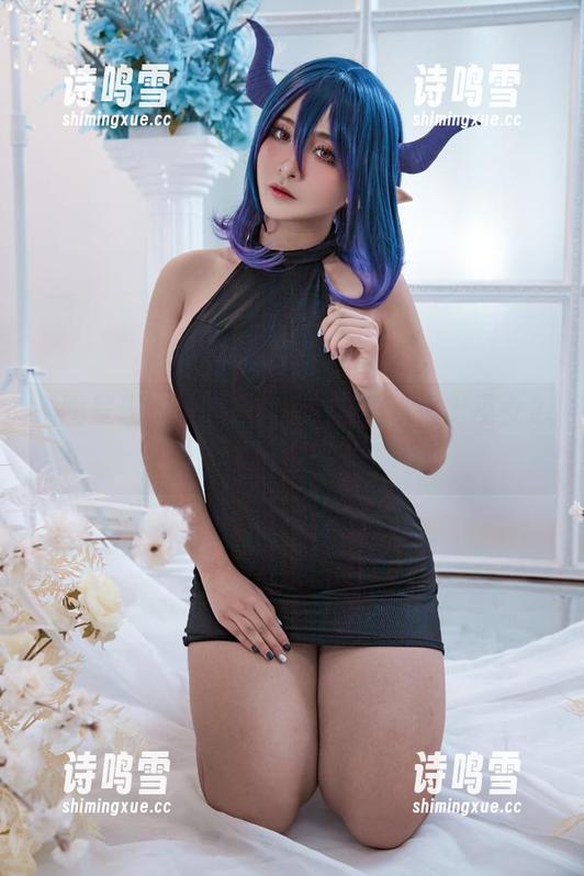 美图呈现：当洛璃LoLiSAMA遇上巫女2.0，魔力在线